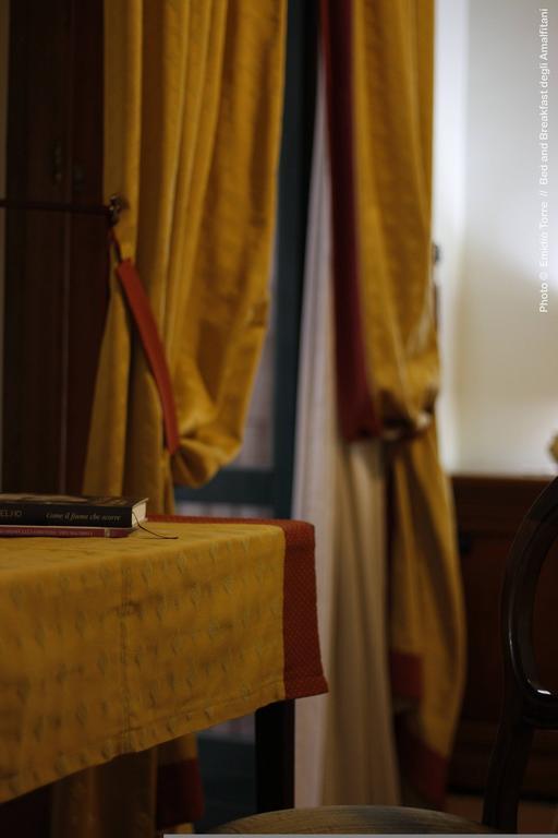 Amalfitani Salerno Centro Bed & Breakfast エクステリア 写真