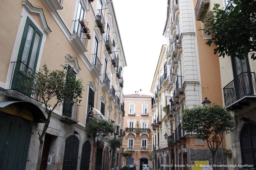 Amalfitani Salerno Centro Bed & Breakfast エクステリア 写真