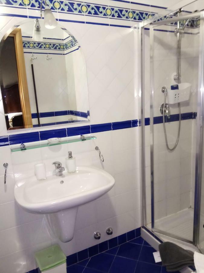 Amalfitani Salerno Centro Bed & Breakfast エクステリア 写真