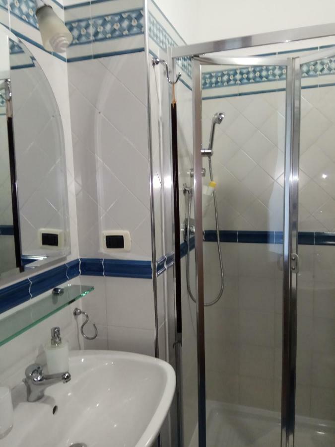 Amalfitani Salerno Centro Bed & Breakfast エクステリア 写真