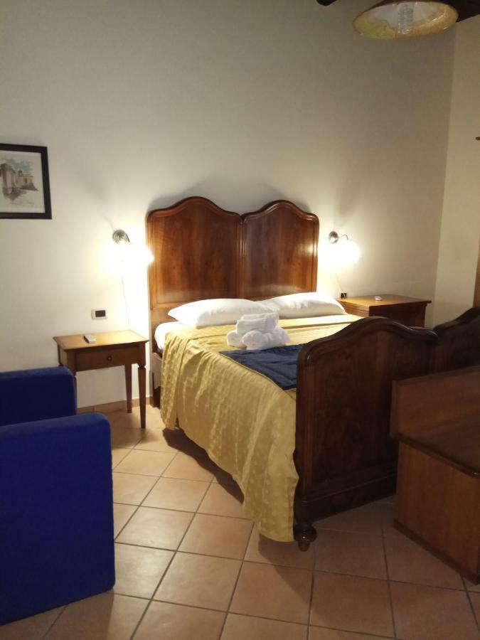 Amalfitani Salerno Centro Bed & Breakfast エクステリア 写真