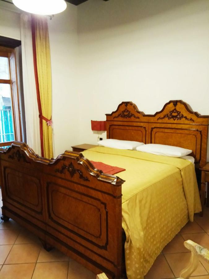 Amalfitani Salerno Centro Bed & Breakfast エクステリア 写真