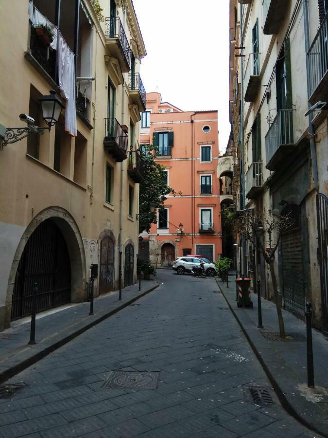 Amalfitani Salerno Centro Bed & Breakfast エクステリア 写真